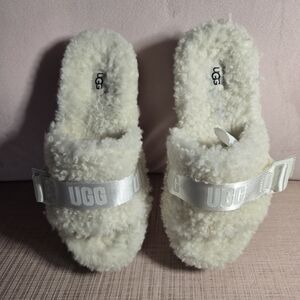 UGG Women's Fluffy White Slippers